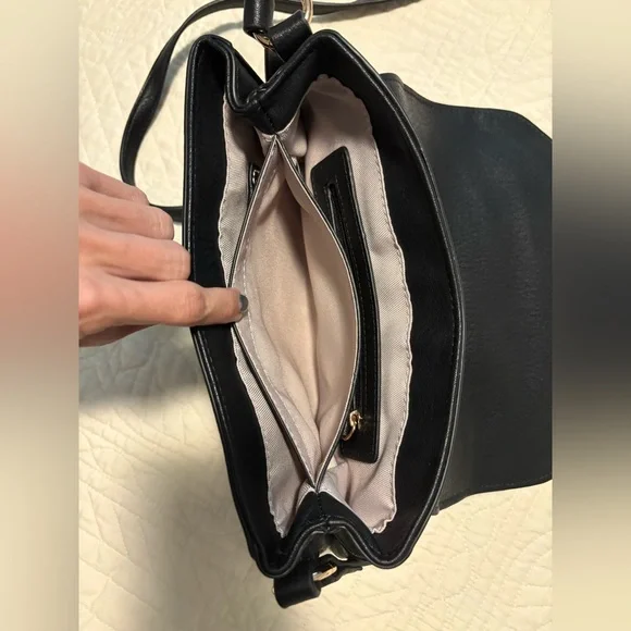 NWOT LC Lauren Conrad Blair Leather Crossbody Bag - Black - Picture 9 of 13